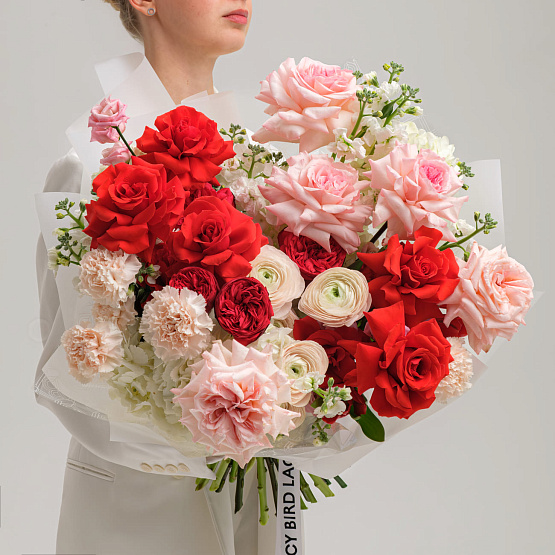 “A Tale of Love” Signature Bouquet