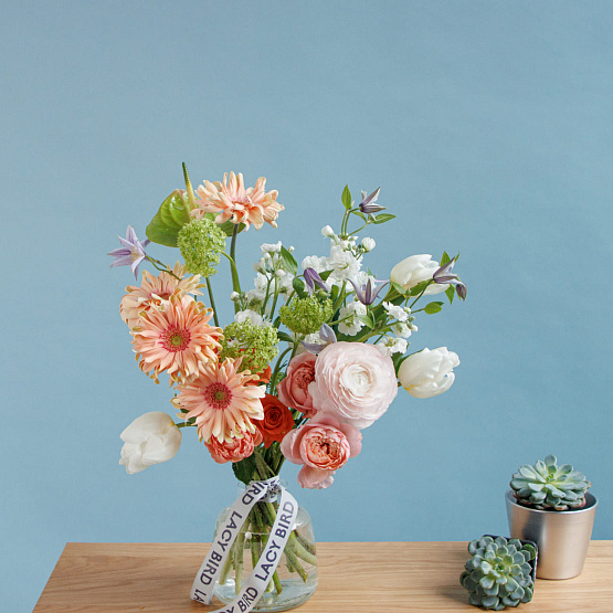 Flower Subscription M (4 bouquets for 4 weeks)