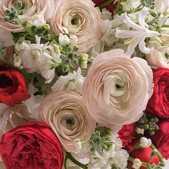 “Romance” Signature Bouquet