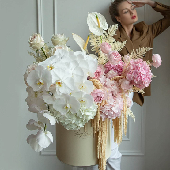 “Art of Etude” Flower Box