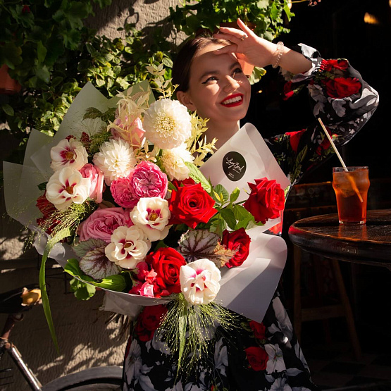 Signature Bouquet in the style of Dolce & Gabbana