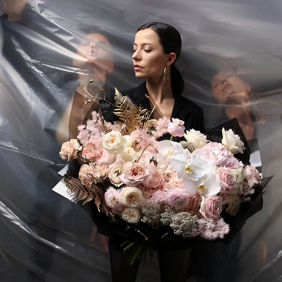 Signature Bouquet in the style of Yves Saint Laurent