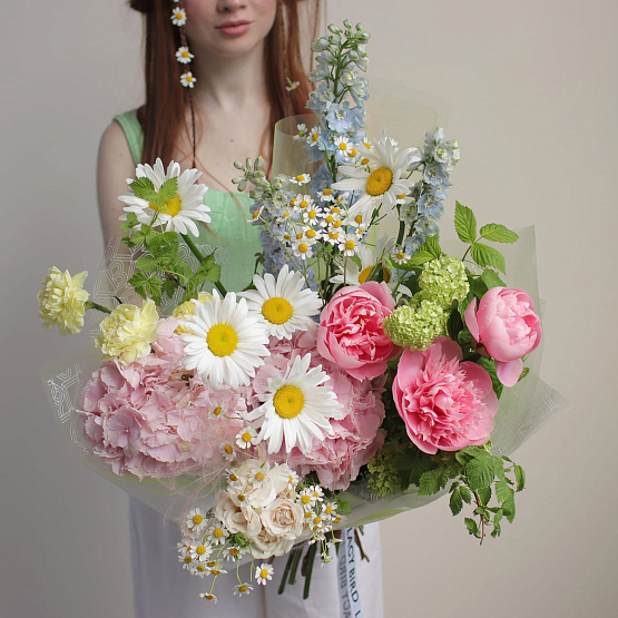 “Summer Kiss” Signature Bouquet