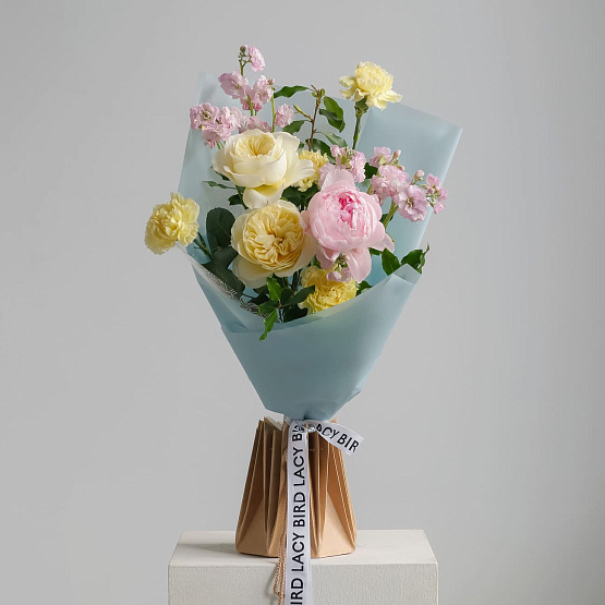 “Sugar Meringue” Trio Bouquet