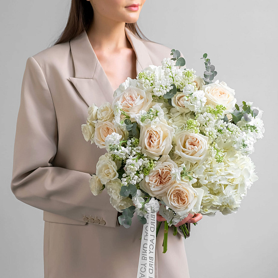 “Secret Message” Signature Bouquet