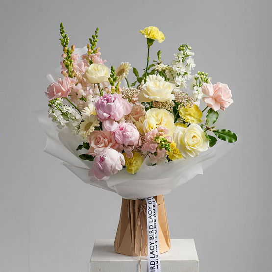 “Lemon Pie” Signature Bouquet