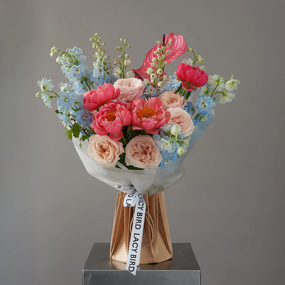 “Gentle Radiance” Signature Bouquet