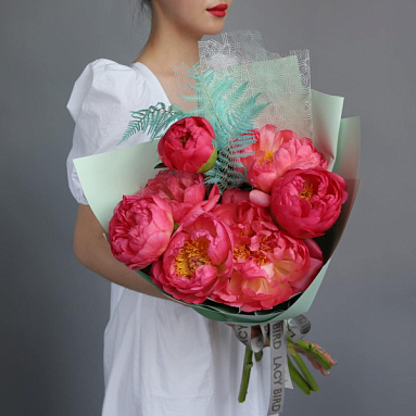 Simple пионы Coral Charm