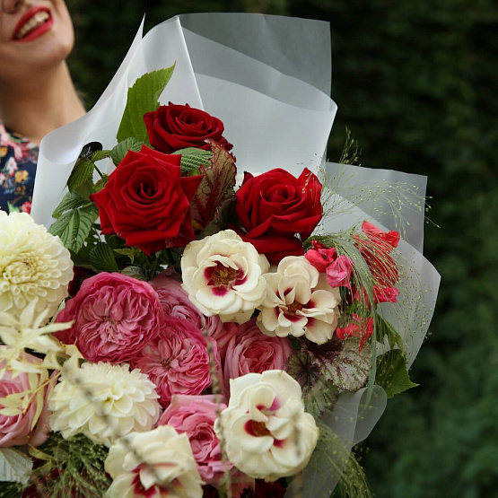 Signature Bouquet in the style of Dolce & Gabbana