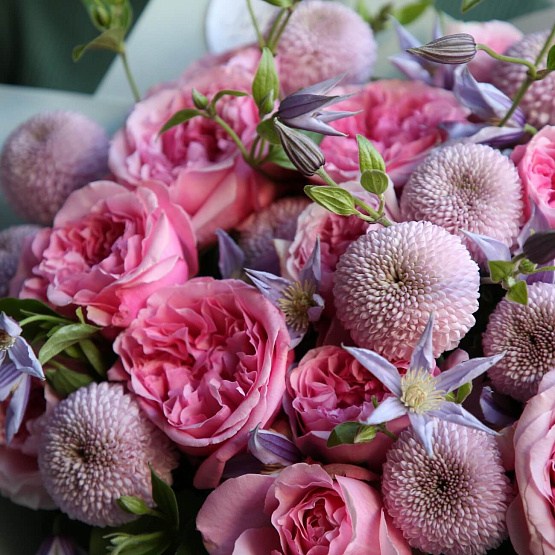 “Graceful Dance” Trio Bouquet