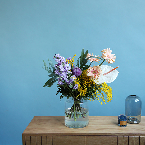 Flower Subscription M (4 bouquets for 4 weeks)