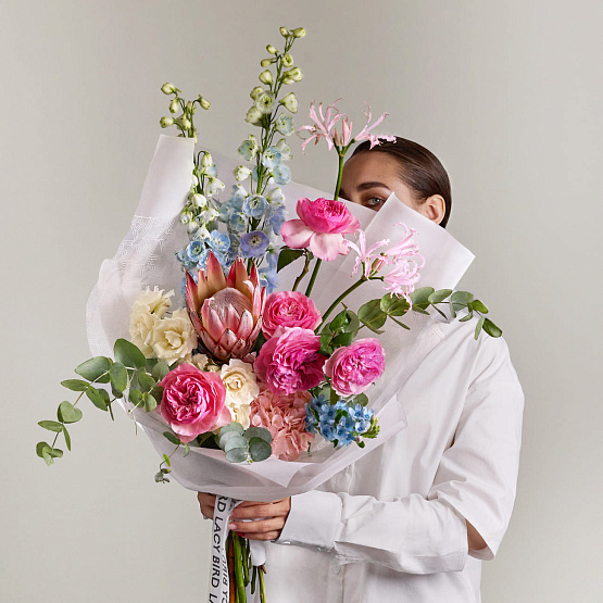 Signature bouquet with protea
