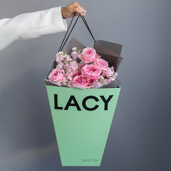Garden Roses and Matthiola Bouquet (XS, Ø25cm)