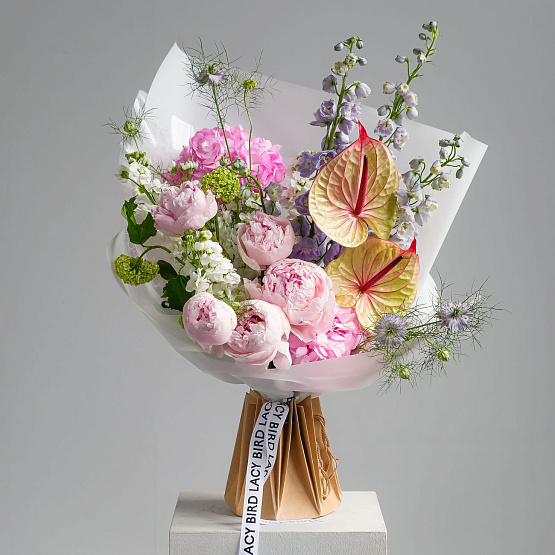 “Air Kiss” Signature Bouquet
