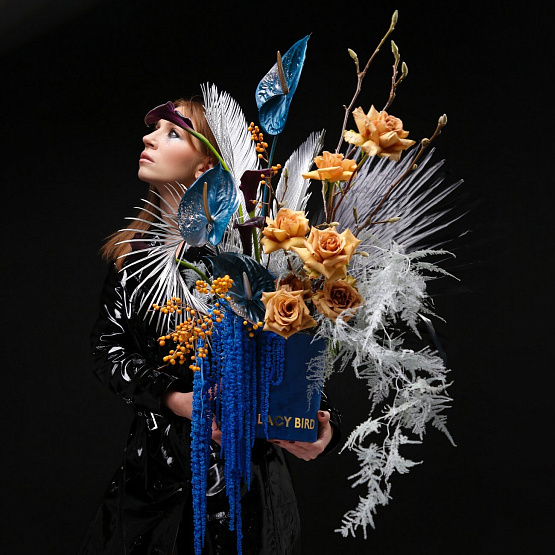 Signature Composition “Crystalware” by Lacy Bird × Obe Dve