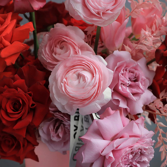 Коробка с цветами «Танго вдвоем»