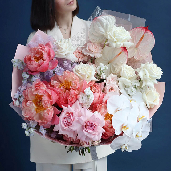 “Ursula” Signature Bouquet