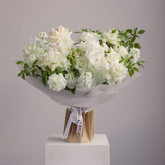 “Moonlight” Signature Bouquet