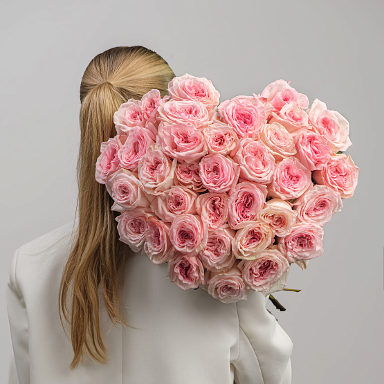 “Heart flutter” Mono Bouquet