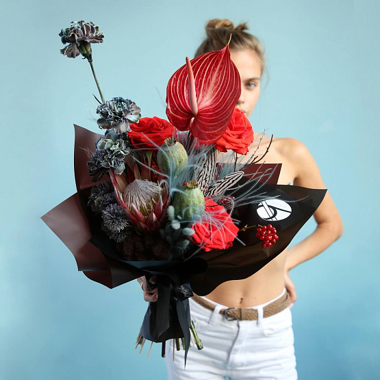 “Artemy” Signature Bouquet