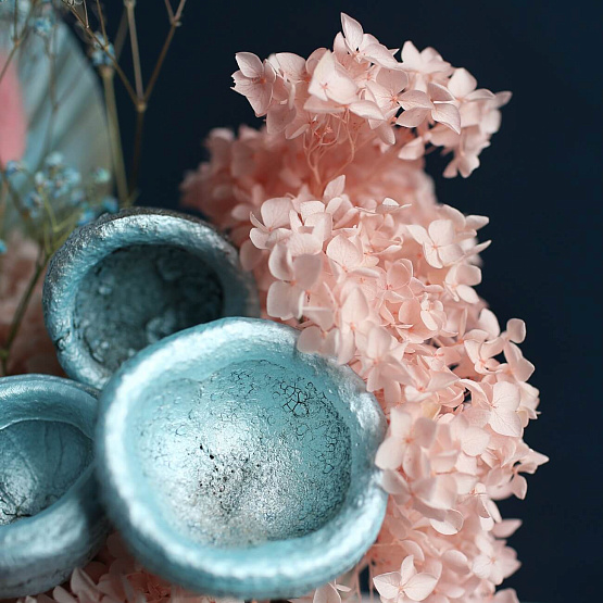 Dried Flowers Composition
