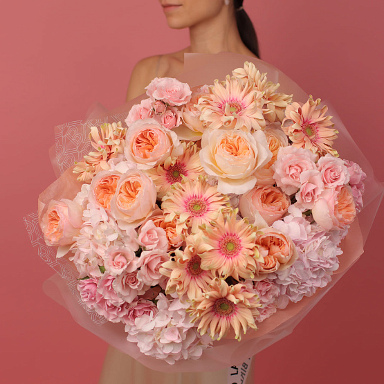 “Apricot Jam” Signature Bouquet