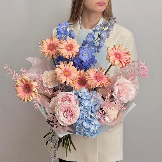 “Island Of Dreams” Signature Bouquet