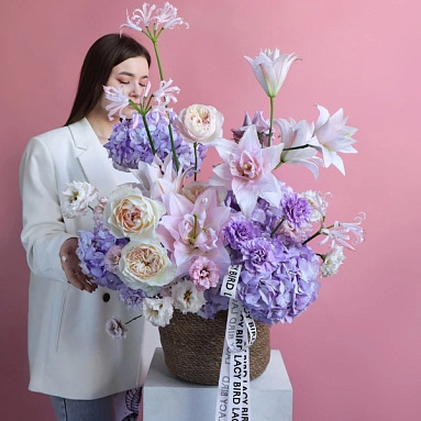 “Lily Scent” Flower Basket